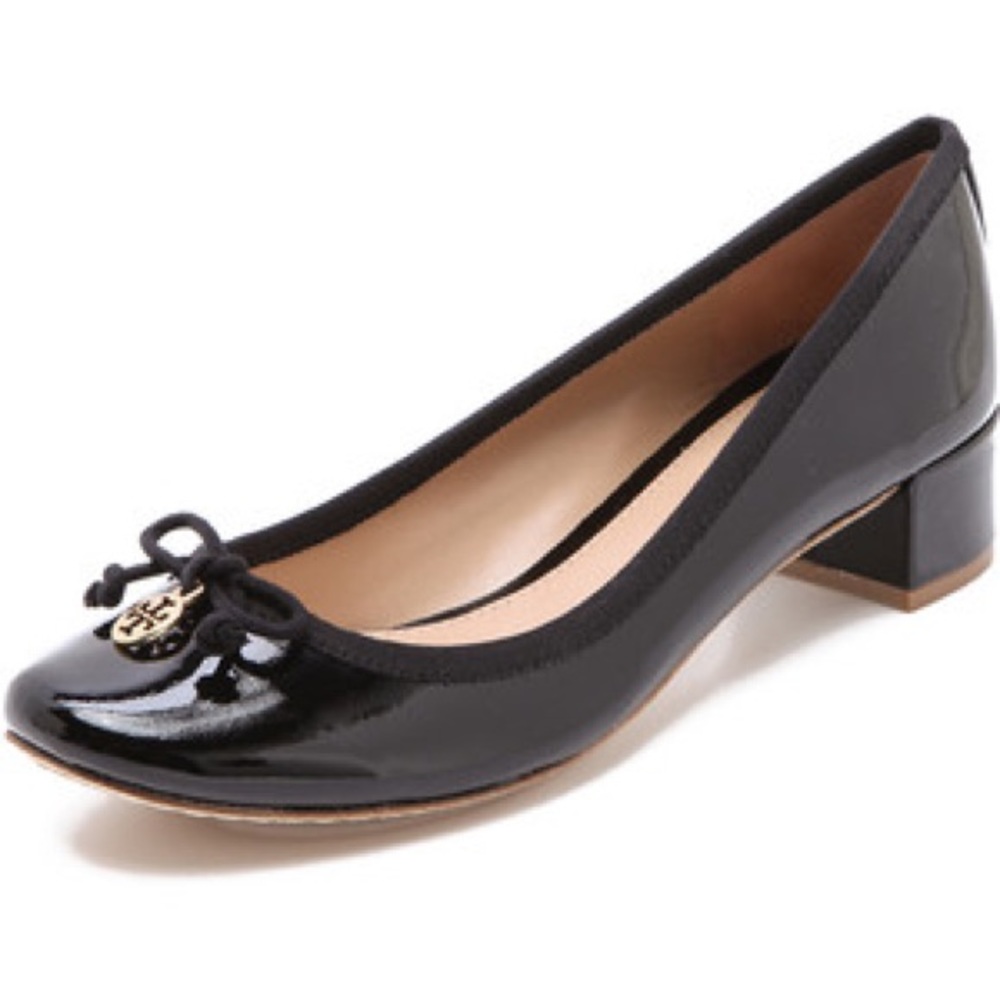 Tory Burch Chelsea Low Pumps